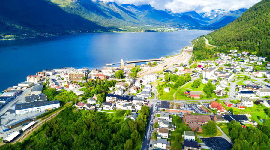 Top autoverhuur deals in Åndalsnes